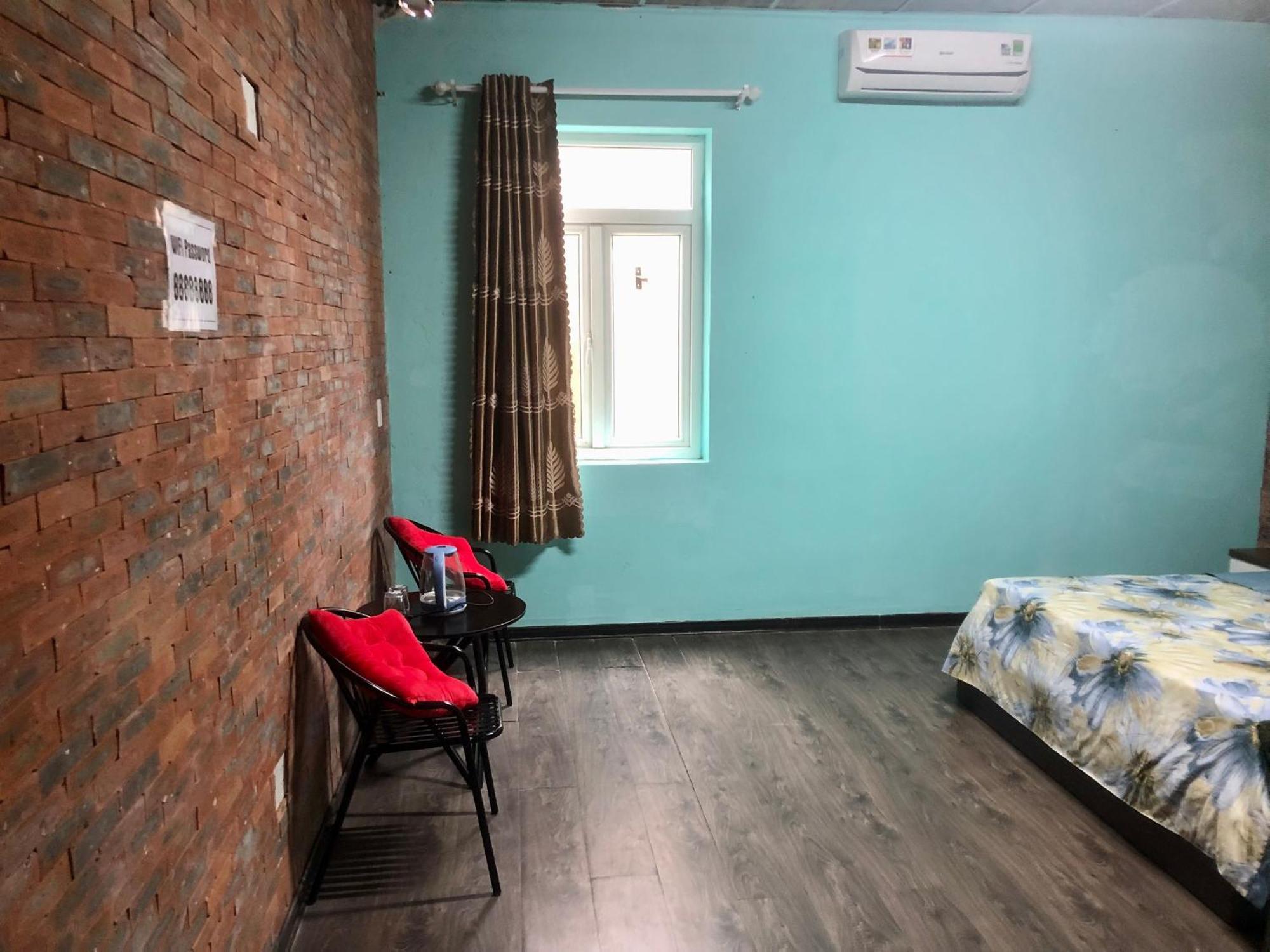Desi Dera Hotel Дананг Экстерьер фото